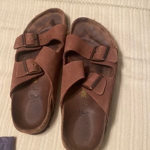 Very good condition Birkenstocks. Size 40